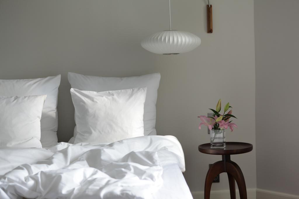 Between Us Bed And Breakfast วอร์ซอ ภายนอก รูปภาพ