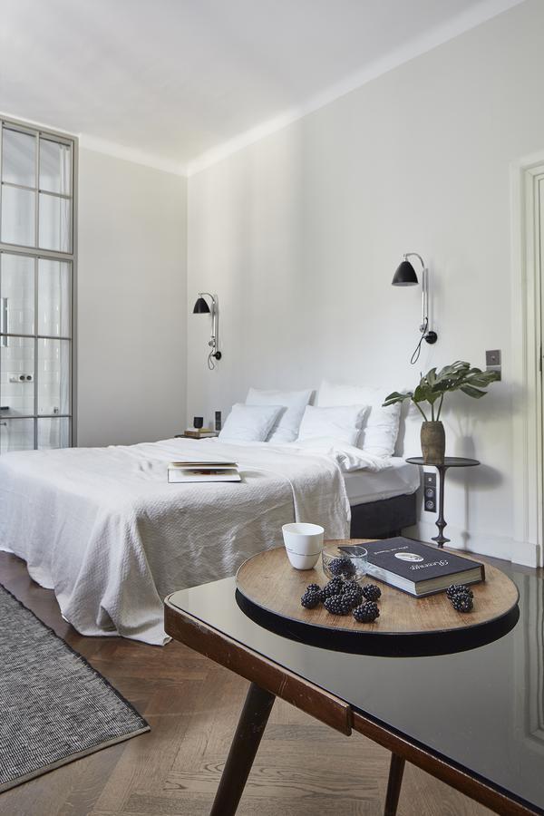 Between Us Bed And Breakfast วอร์ซอ ภายนอก รูปภาพ
